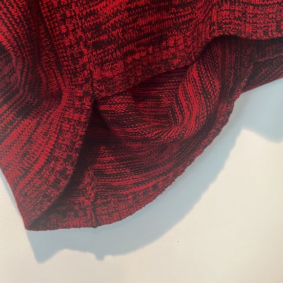 Moth red and black cape with inserts for arms XS - Picture 6 of 10